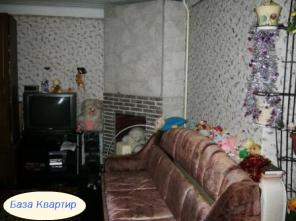 Улица: Климов пер., 9  Метро: Балтийская Комнат: 4