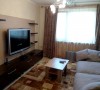 Сдается трехкомнатная квартира со всеми удобствами.